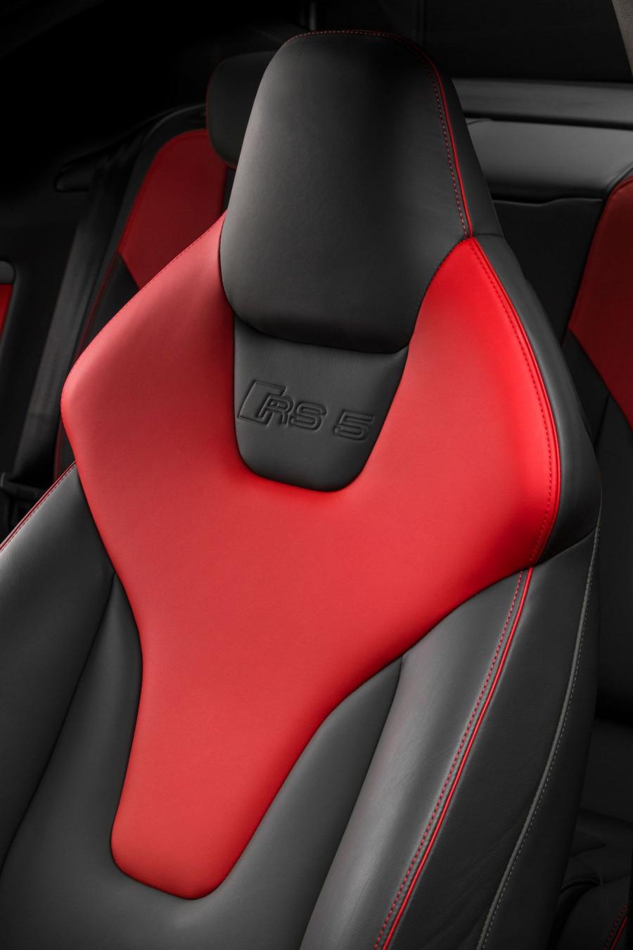 Интерьер Audi RS5 Coupe Sport Edition 2015 года  (фото 8 из 9)